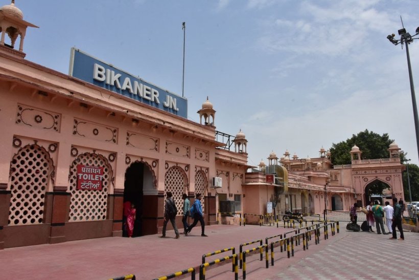 पगड़ी बढ़ाएगी बीकानेर रेलवे स्टेशन की शोभा 7 bikaner station