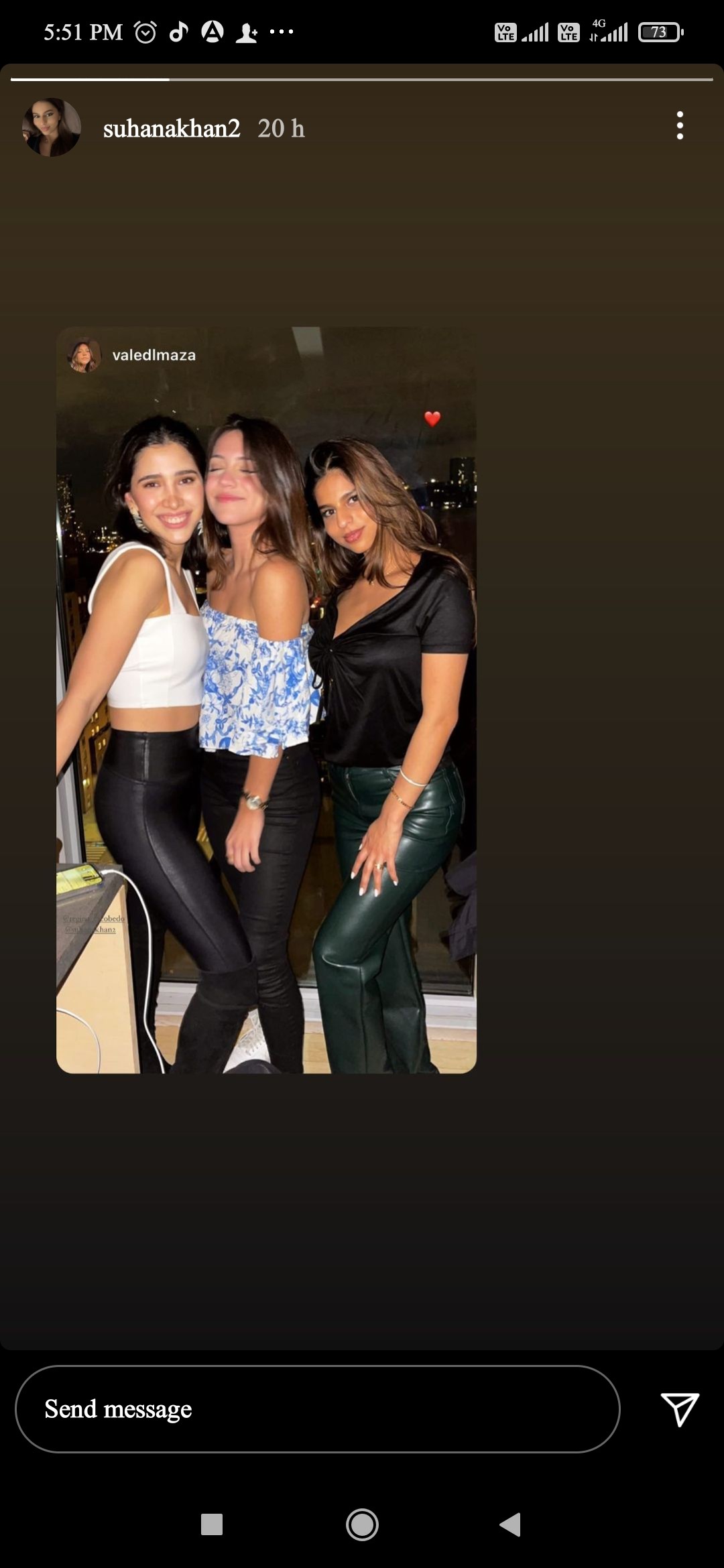 शाहरुख खान की बेटी सुहाना खान की बोल्ड तस्वीरें हो रही वायरल। 2 Screenshot 2021 03 09 17 51 32 442 com.instagram.android