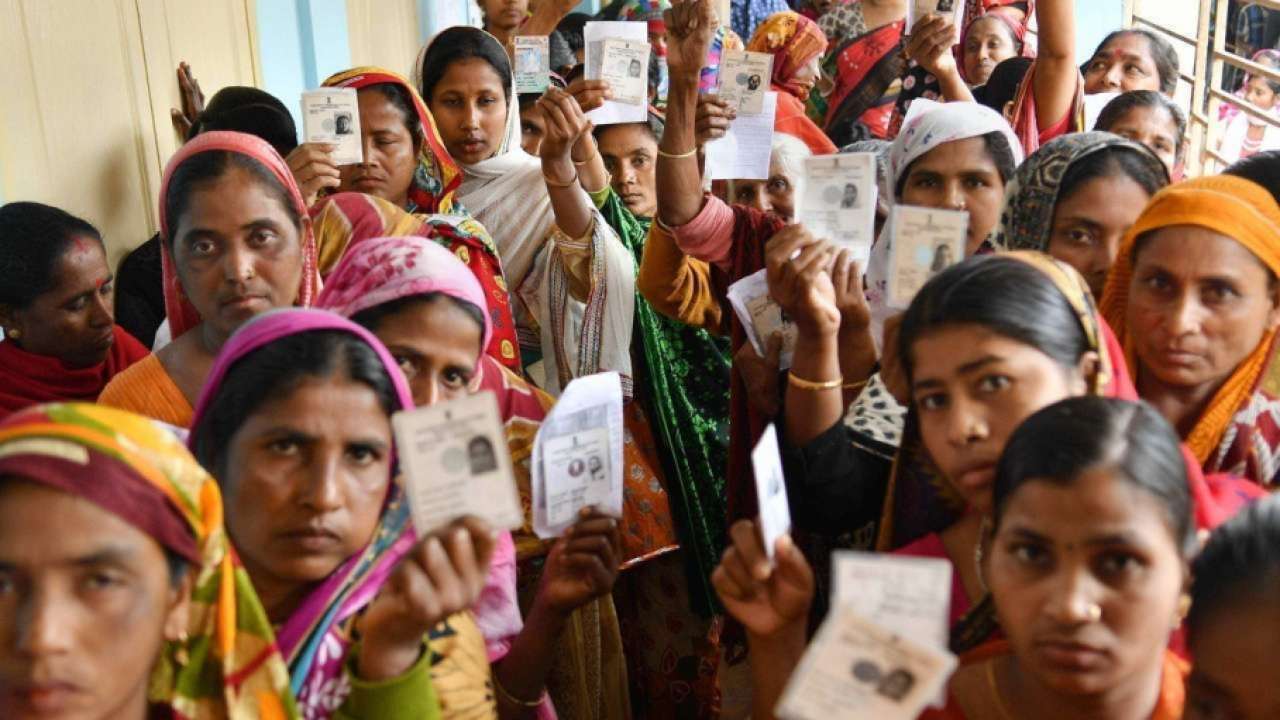 Paschim Bengal-Assam Assembly Elections 2021:केरल, तमिलनाडु सहित पांच राज्यों में जमकर हो रही मतदान, पहले चरण में बंगाल में 79.79, असम में 72.14 फीसदी  मतदान हुई