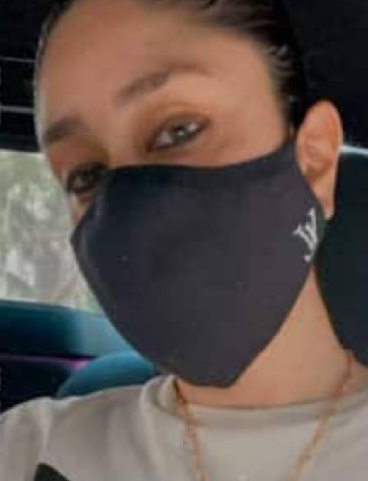 करीना कपूर खान 26 हजार का मास्क पहनकर बोलीं कोई प्रोपेगेंडा नहीं, बस मास्क जरूर पहनें 2 IMG 20210406 183822