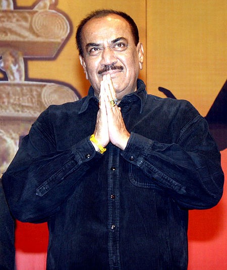 Shivaji Satam : कुछ तो गड़बड़ है ! दरवाजा तोड़ दो दया ! 4 Shivaji Satam