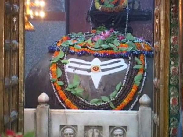 तिल भाण्डेश्वर मंदिर बनारस 1 til bhandeshwar mandir shivling