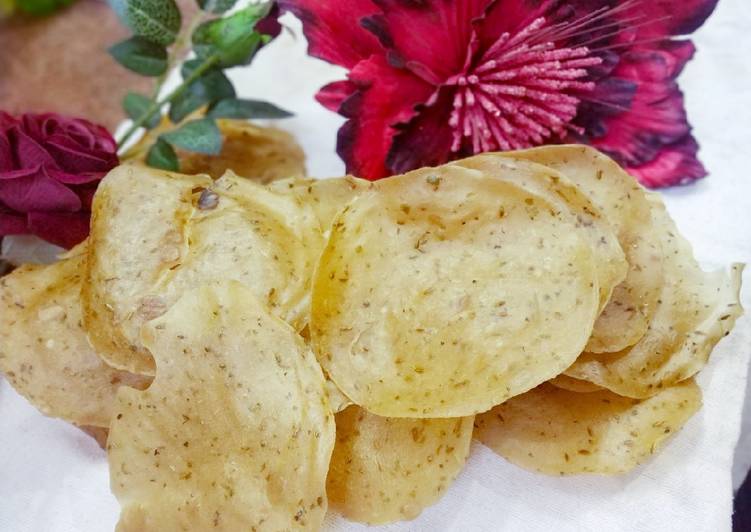 क्या आपको भी हैंडमेड पसंद है ? बेचे और खरीदे यहां से ! 4 आलू पापड़ aloo papad recipe in hindi रेसिपी मुख्य तस्वीर