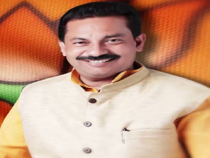 चायल कौशांबी के विधायक संजय कुमार गुप्ता जी ने कौशांबी में कोरोना पेशेंट के लिए दवाई और वैक्सीन उपलब्ध करवाई 10 bjp mla