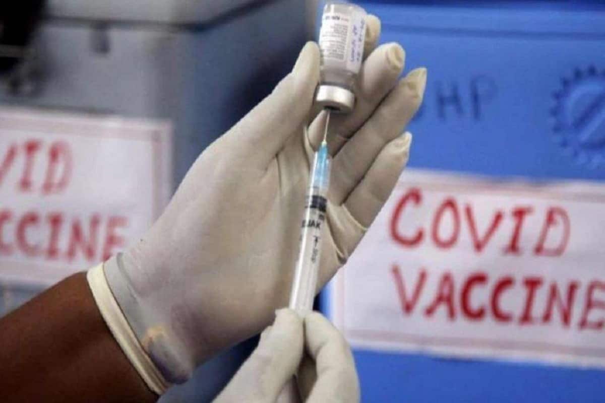 Coronavirus updates: कोरोना की तीसरी लहर से पहले उठाया गया बड़ा कदम, दो साल से ऊपर वाले बच्चों पर कोवैक्सीन ट्रायल की मंजूरी 3 covid 19 vaccine shortage
