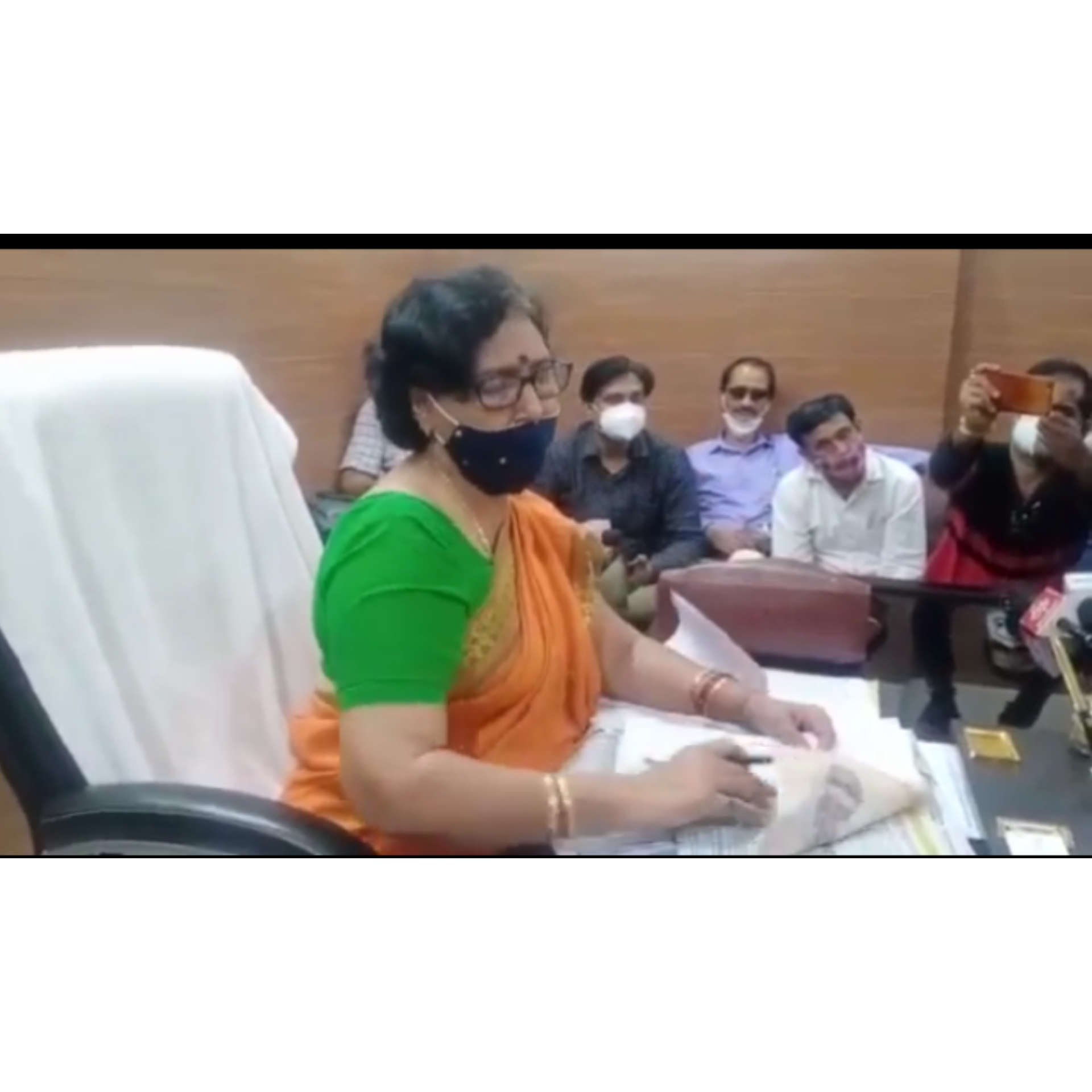 काशीपुर नगर निगम की मेयर उषा चौधरी पर रू 50 करोड़ गवन का आरोप : 1 InShot 20210617 210141651