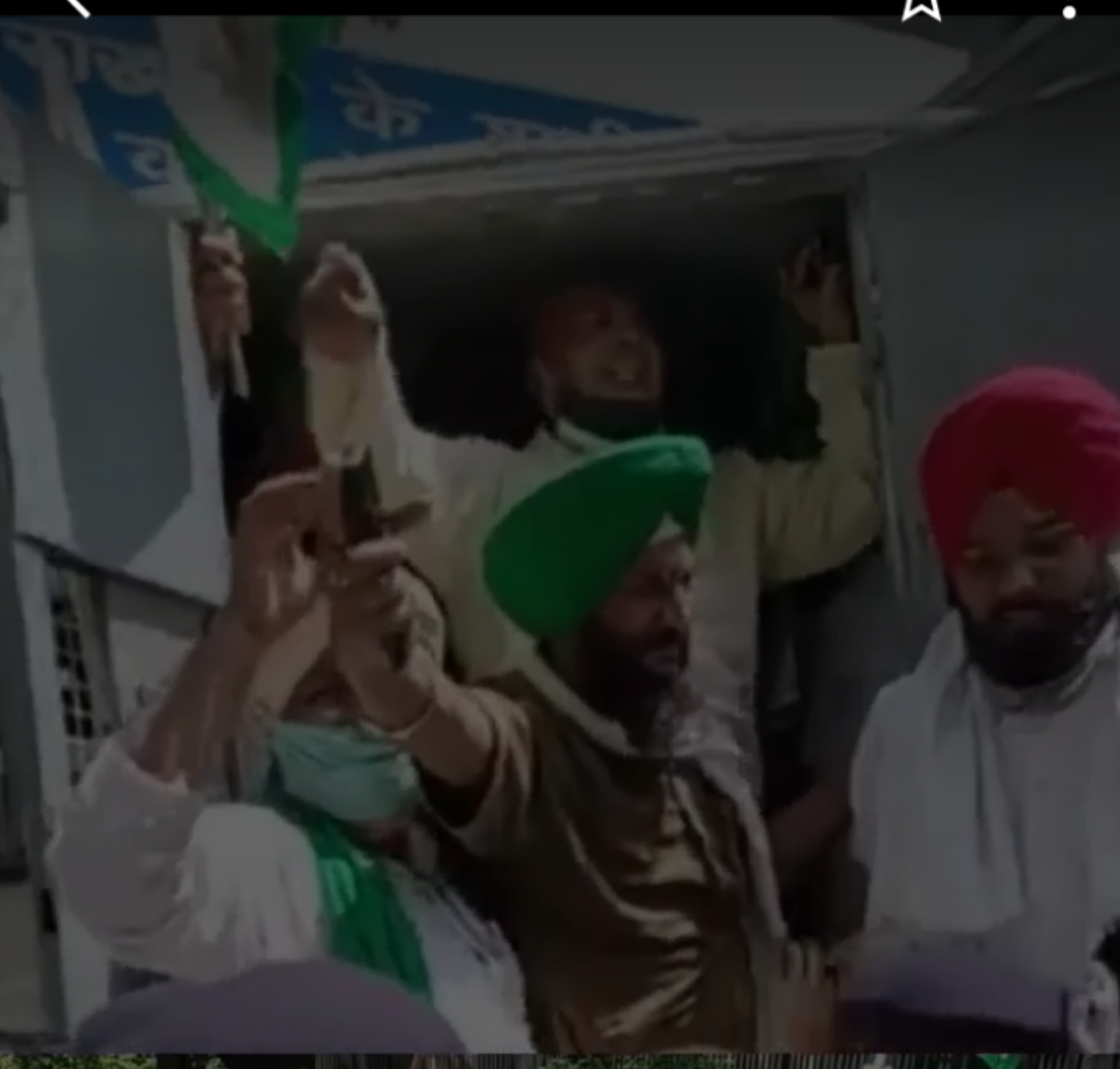 देहरादून -राज्यपाल को ज्ञापन देने जा रहे किसानों को किया गया गिरफ्तार: 2 InShot 20210626 203950396