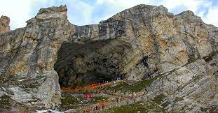 Amarnath Dham Srinagar Jammu Kashmir श्रीनगर जम्मू-कश्मीर: अमरनाथ गुफा के पास फटा बादल, BSF और CRPF के कैंप तबाह 5 अमरनाथ गुफा