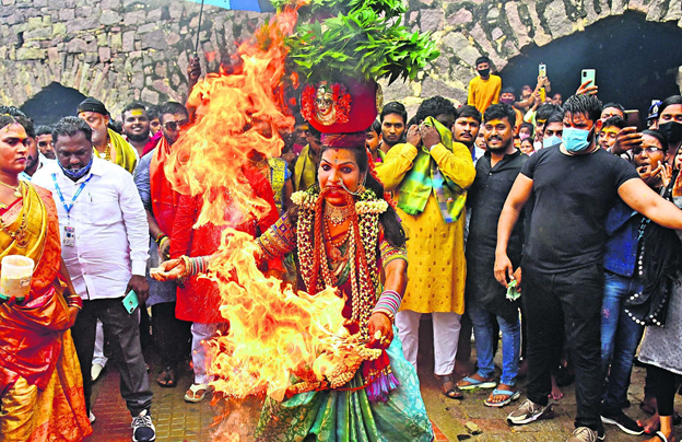 Grand start to Bonalu festivities 4 image 3