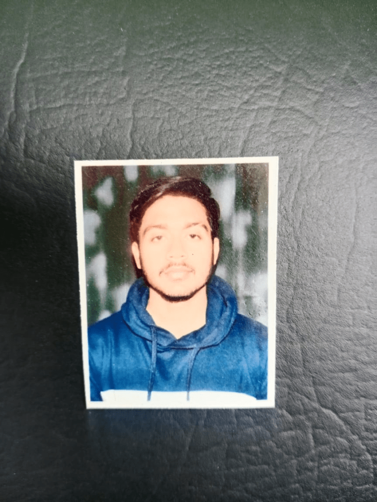 बाजपुर - मोबाइल की दुकान पर काम करने वाले गरीब लड़के की बहुत ज्यादा पिटाई की बजे से मौत। 1 image 5