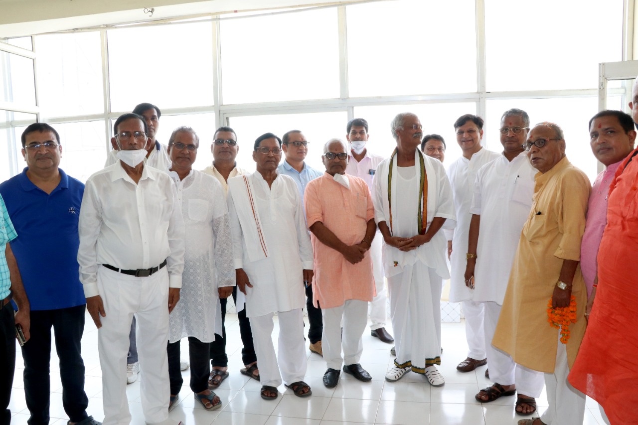 झूँसी स्थित ‘सदाफल आरोग्यम्’ में हुई स्वास्थ्य-परिचर्चा 2 WhatsApp Image 2021 08 17 at 7.43.50 PM