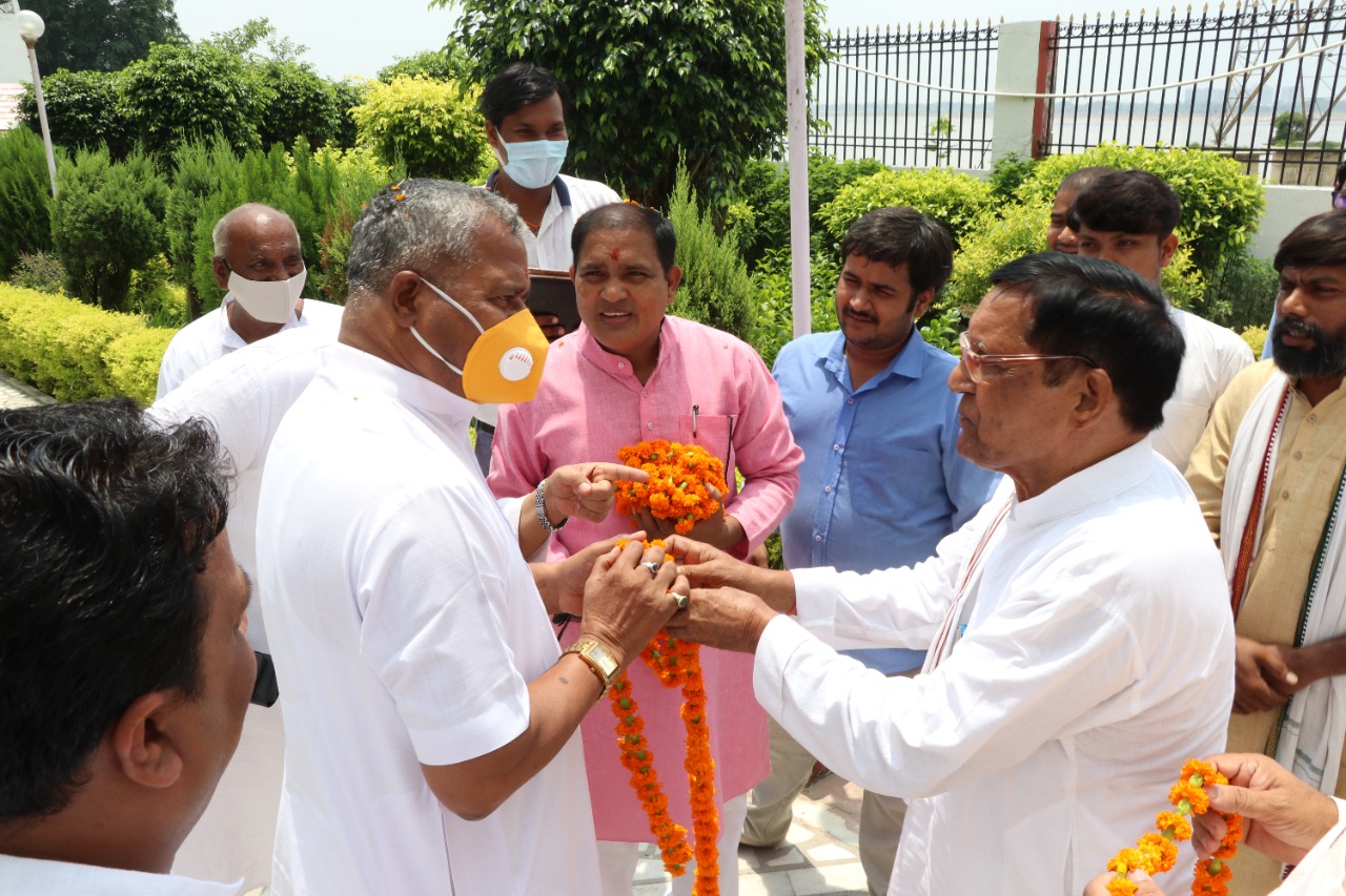 झूँसी स्थित ‘सदाफल आरोग्यम्’ में हुई स्वास्थ्य-परिचर्चा 7 WhatsApp Image 2021 08 17 at 7.43.52 PM