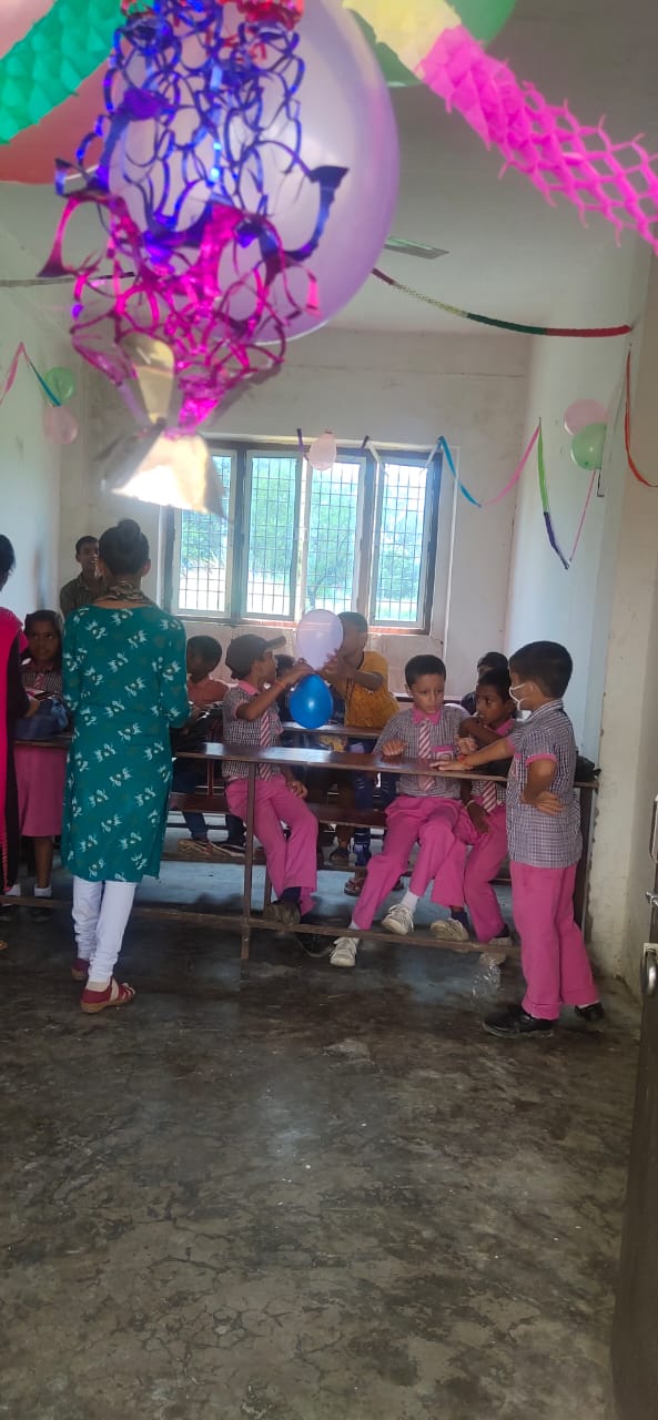 Teachers Day Celebration 2021 - उर्मिला इंटरनेशनल स्कूल के बच्चों द्वारा बड़े उत्साह से टीचर्स डे मनाया 4 IMG 20210904 WA0031