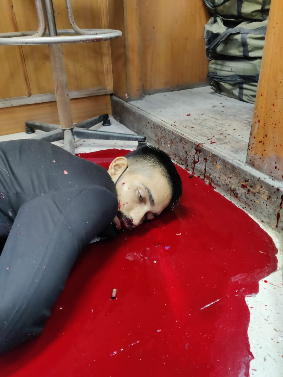 Breaking News Delhi: जज के सामने हत्या का इकलौता मामला,रोहिणी कोर्ट में शूटआउट, टिल्लू गैंग के गुर्गों ने ली गैंगस्टर गोगी की जान! 7 IMG 20210924 WA0011