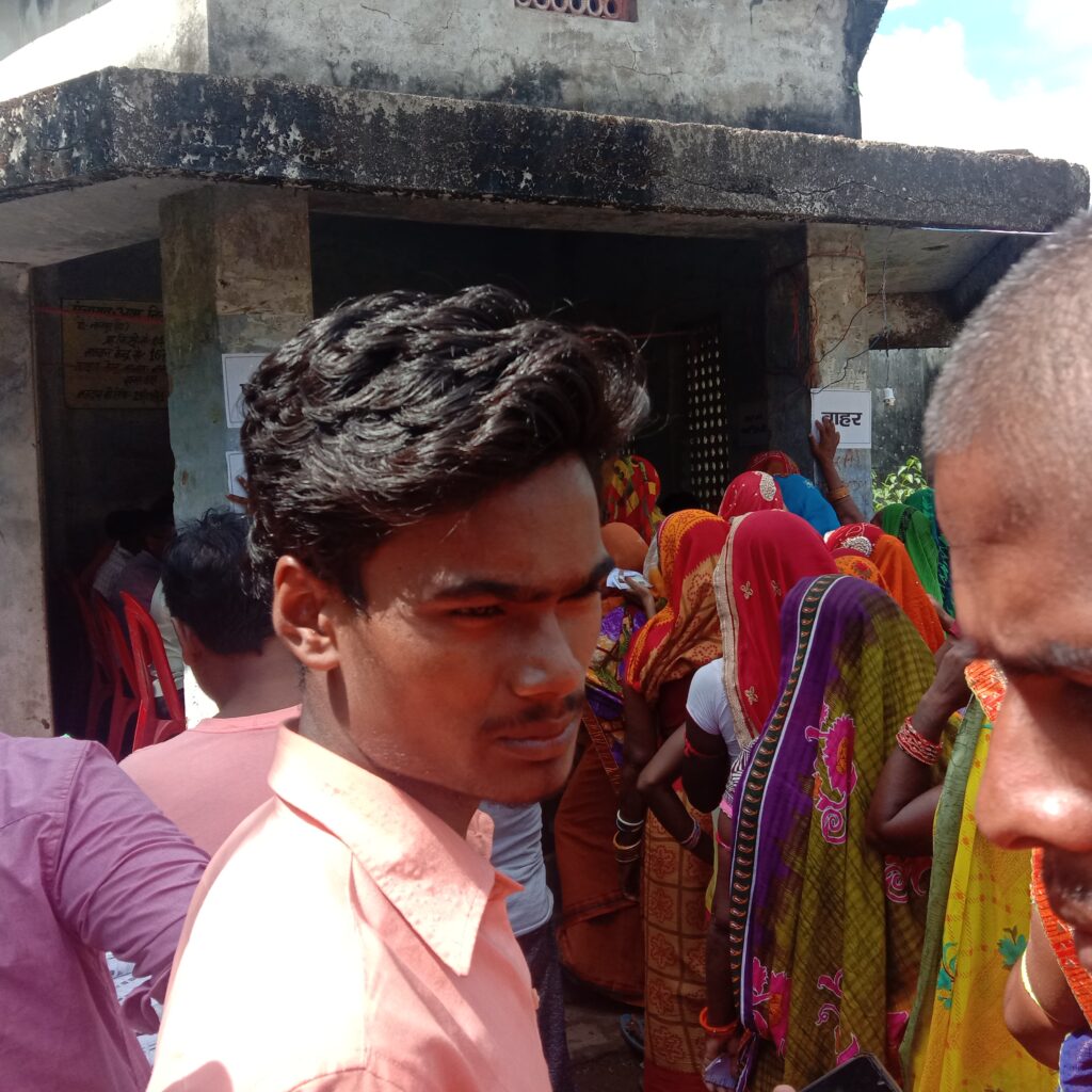 Bihar panchayat polls - द्वितीय चरण का मतदान जारी 6 IMG 20210929 122513
