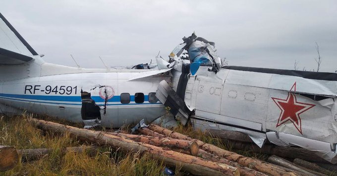 News: At least 15 people have been killed after an L-410 plane crashed in the Tatarstan region of Russia, according to AFP and Reuters 8 FBU2DtOXEAAYsbW