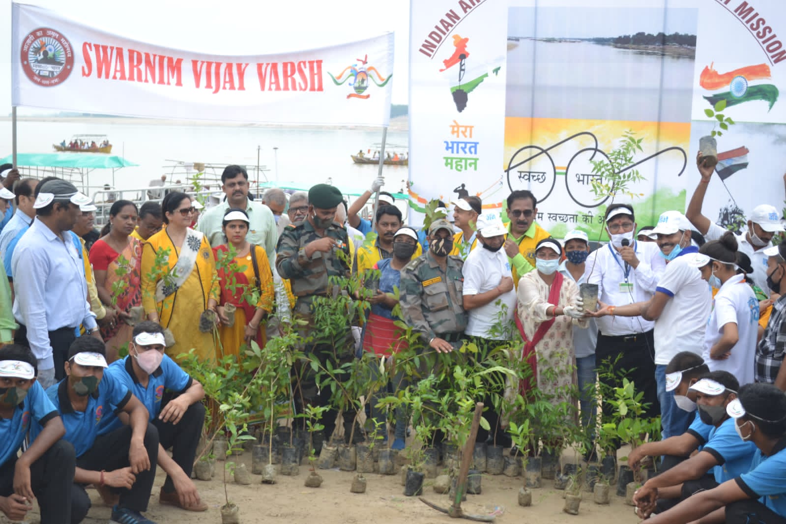 Maha Swachhata Abhiyan, Sangam Prayagraj, अनामिका चौधरी के नेतृत्व में प्रयागराज संगम क्षेत्र में महा स्वच्छता अभियान 3 IMG 20211002 WA0029