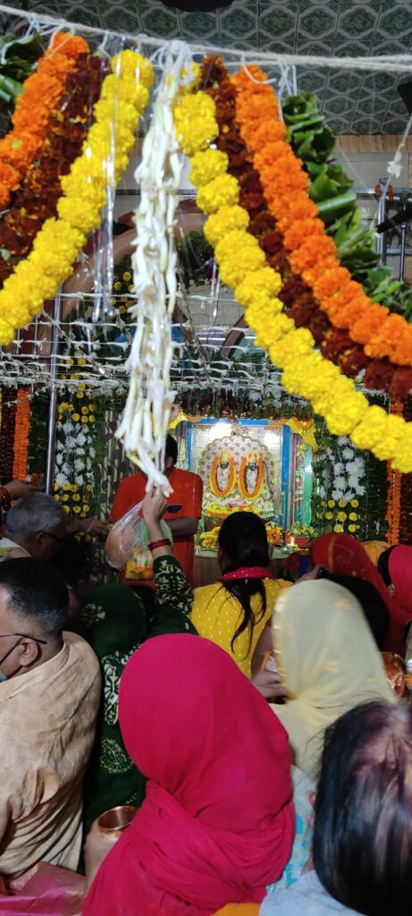 Devotthan Ekadashi Veni Madhav Temple Prayagraj देवोत्थान एकादशी पर वेणी माधव मंदिर प्रयागराज में हुआ नगर देवता का महाभिषेक 5 IMG 20211115 WA0037