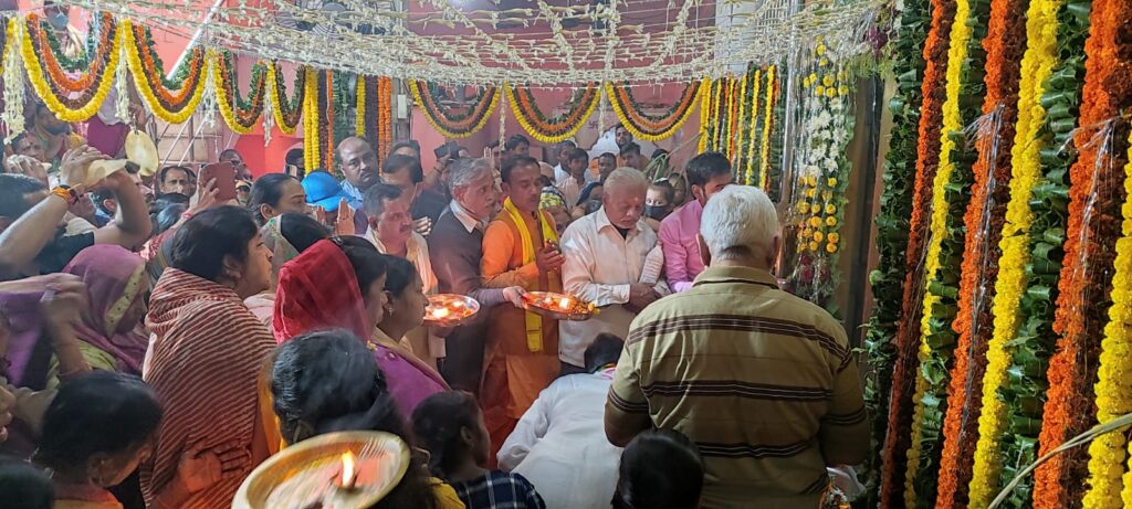 Devotthan Ekadashi Veni Madhav Temple Prayagraj देवोत्थान एकादशी पर वेणी माधव मंदिर प्रयागराज में हुआ नगर देवता का महाभिषेक 6 IMG 20211115 WA0040