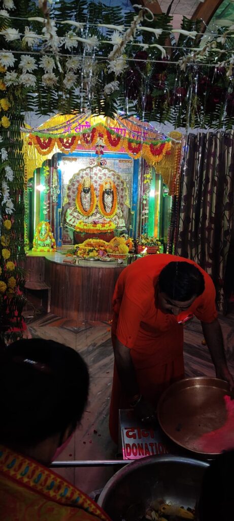 Devotthan Ekadashi Veni Madhav Temple Prayagraj देवोत्थान एकादशी पर वेणी माधव मंदिर प्रयागराज में हुआ नगर देवता का महाभिषेक 2 IMG 20211115 WA0044