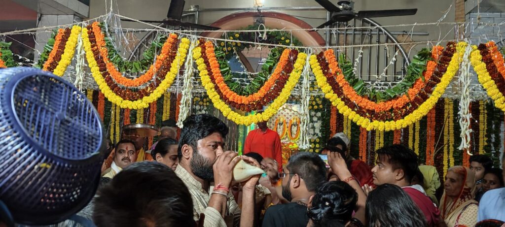 Devotthan Ekadashi Veni Madhav Temple Prayagraj देवोत्थान एकादशी पर वेणी माधव मंदिर प्रयागराज में हुआ नगर देवता का महाभिषेक 10 IMG 20211115 WA0045