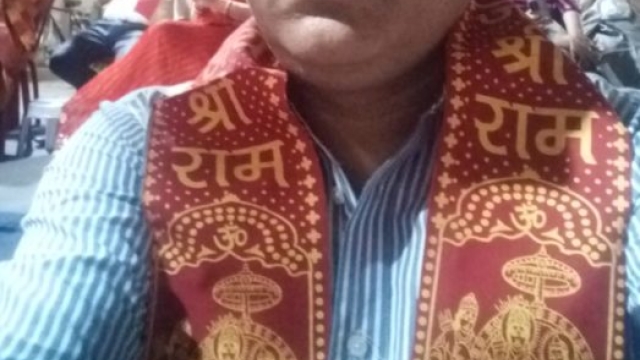 काशी में भक्तों ने भजन गाकर मां मनाया जगराता।
