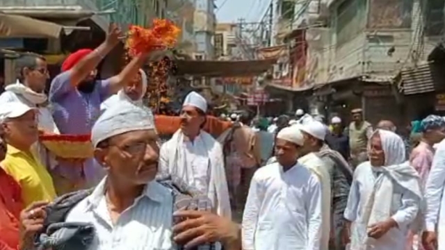 नमाजियों का पुष्पवर्षा से स्वागत,वंदन,अभिनंदन-सरदार पतविंदर सिंह