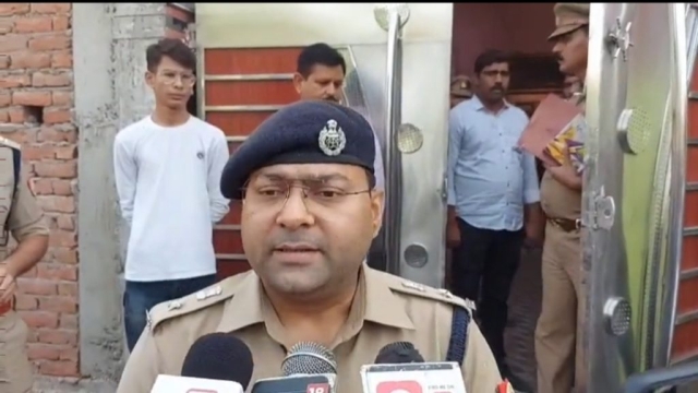 प्रयाग राज नैनी कोतवाली क्षेत्र के मुरली मनोहर जोशी इंटर कालेज के पास भोर में युवक की हत्या
