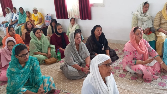 तेरा कीया मीठा लागै॥ हरि नामु पदार्थ नानक मांगै ll