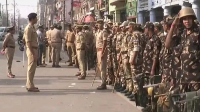 पूरे प्रदेश में हाई अलर्ट, कानपुर पहुंचे मुस्लिम लीग सांसद को लौटाया