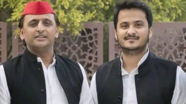 स्वामी प्रसाद के नामांकन में साथ दिखे अखिलेश और अब्दुल्ला आजम