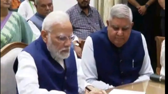 उपराष्ट्रपति पद के लिए जगदीप धनखड़ ने किया नामांकन