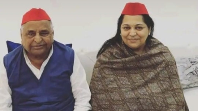 मुलायम सिंह के घर जाएंगे सीएम योगी