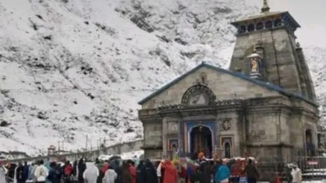 मूसलाधार बारिश के चलते केदारनाथ यात्रा पर तत्काल प्रभाव से रोक