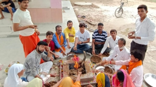 विहिप प्रखंड प्रतापपुर द्वारा आतंकवाद के विनाश हेतु किया गया हवन