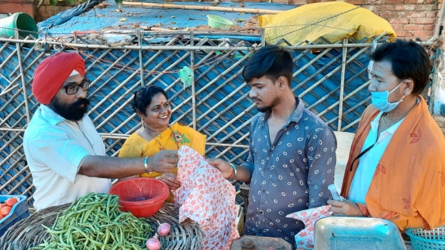 साथ में लाए थैला,ना करें अपने प्रयागराज को मैंलाl