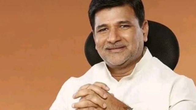 BREAKING: दिग्गज नेता की सड़क हादसे मेंमौत