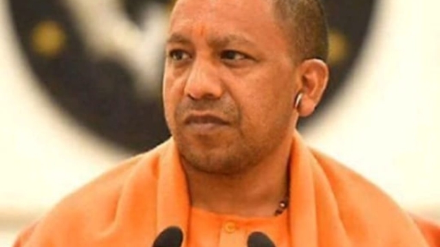 UP: CM की मंजूरी के बिना नहीं होगा तबादला