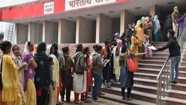 पोस्ट ऑफिस दे रहा कमाई का मौका, 5000 रुपए निवेश कर बने बिजनेसमैन