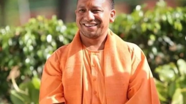 योगी सरकार का ग्रामीणों को GIFT