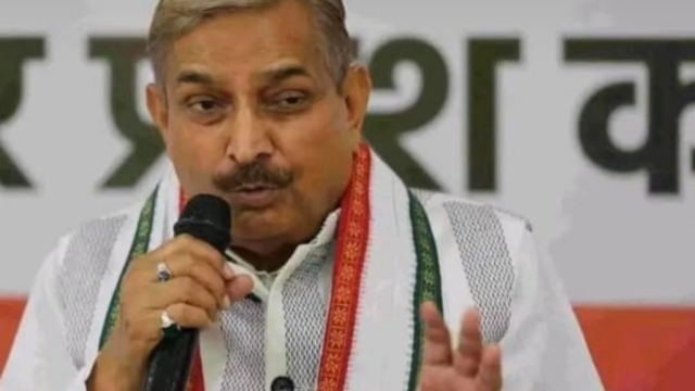 BJP अपनी आंख खोलो और देखो कांग्रेस में चुनाव होता है- प्रमोद तिवारी