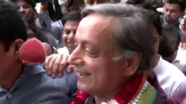 कांग्रेस अध्यक्ष BREAKING: पहला नामांकन