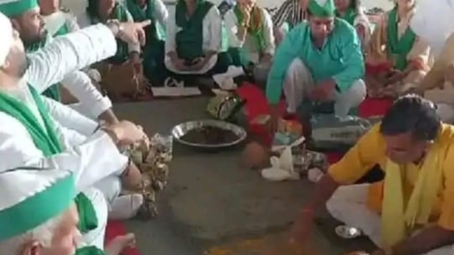 गाजीपुर बॉर्डर पर किसानों ने किया हवन, 4 साल पहले हुआ था लाठीचार्ज