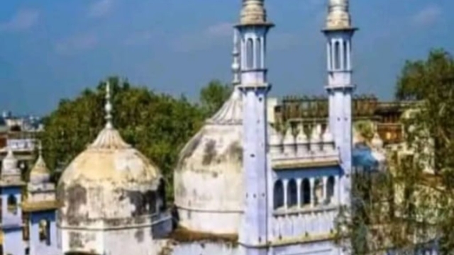 ज्ञानवापी सर्वे में मिले ‘शिवलिंग’ की कार्बन डेटिंग होगी या नहीं, फैसला आज