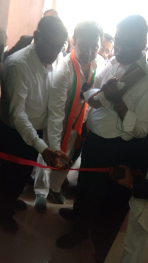 MLA Harshvardhan Bajpai विधायक माननीय इंजीनियर हर्षवर्धन बाजपेई जी द्वारा नवनिर्मित महिला अधिवक्ता कक्ष एवं सीसी रोड का भव्य उद्घाटन 2 WhatsApp Image 2023 06 14 at 19.48.09