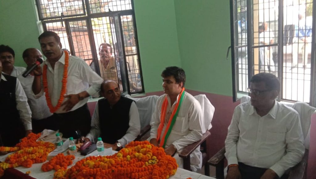 MLA Harshvardhan Bajpai विधायक माननीय इंजीनियर हर्षवर्धन बाजपेई जी द्वारा नवनिर्मित महिला अधिवक्ता कक्ष एवं सीसी रोड का भव्य उद्घाटन 3 WhatsApp Image 2023 06 14 at 19.48.10