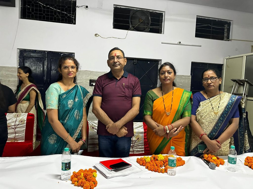 स्कूल पाठ्यक्रम में लीगल स्टडी की अनिवार्यता को लागू करने की जरूरत : श्री वीरेन्द्र पुंज - एसीपी विजिलेंस सेल 8 WhatsApp Image 2023 10 16 at 11.04.16 2