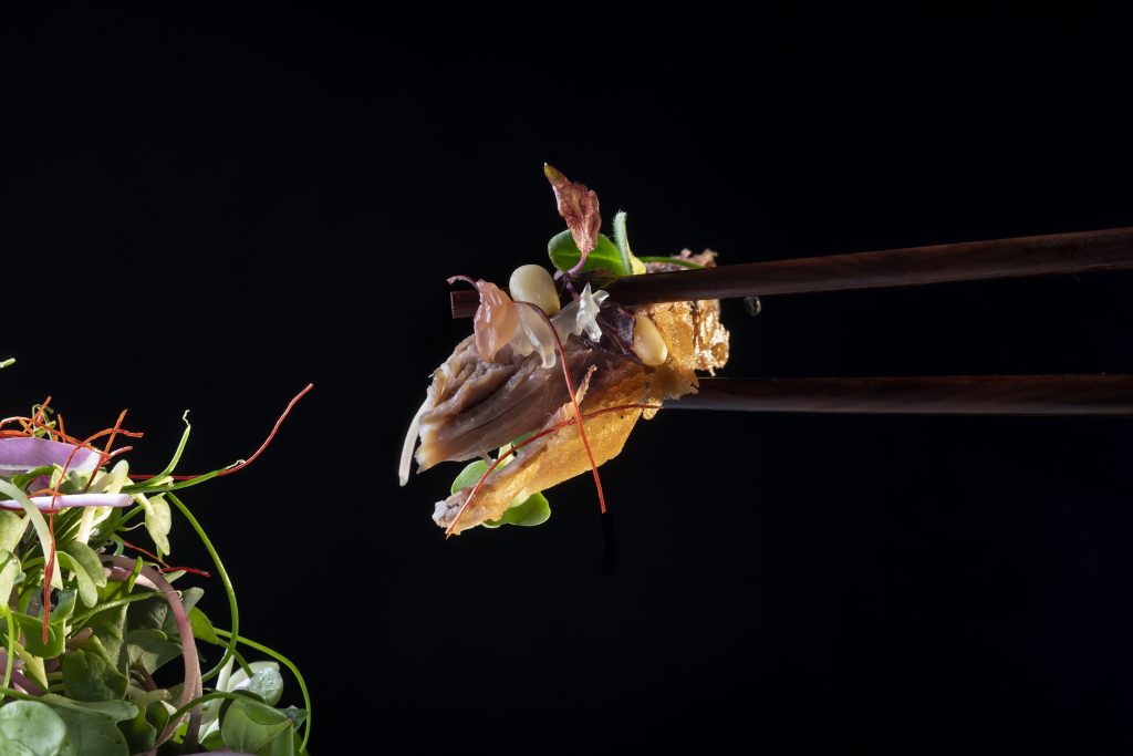 A Taste of Mumbai in Delhi: Hakkasan Pop-Up Takes Over Shangri-La Eros New Delhi 6 We are thrilled to welcome Hakkasan to Shang Palace for this exclusive three-day affair. This collaboration represents a fusion of culinary excellence, where the timeless traditions of Cantonese cuisine meet modern innovation. We invite our guests to indulge in an unforgettable dining experience that embodies the essence of luxury and gastronomic artistry." Says, Abhishek Sadhoo, General Manager, Shangri-La Eros New Delhi